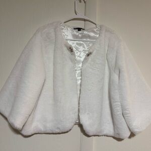 White Faux Fur Cape Size 2XL